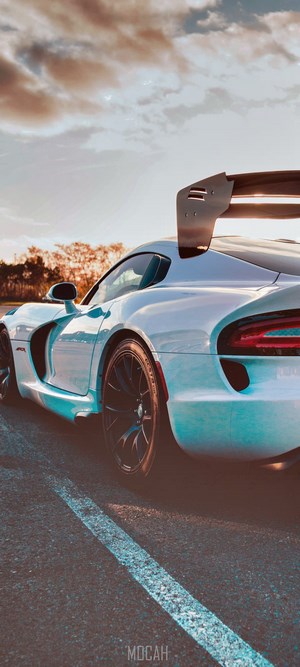 White Dodge Viper ACR with Rear Wing