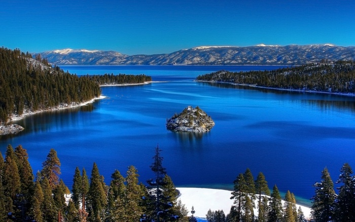 Emerald Bay, Lake Tahoe in Winter