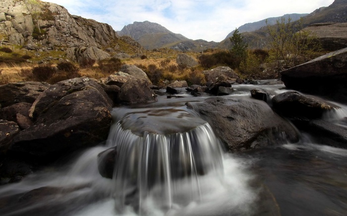 Waterfall in a rocky mountain landscape