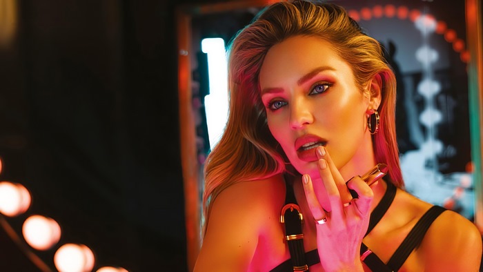 Candice Swanepoel applying lipstick 4K