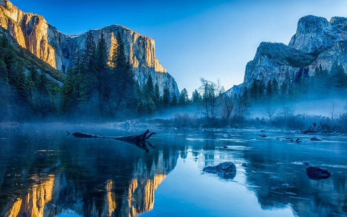 Dawn over Yosemite Valley with El Capitan and Merced River