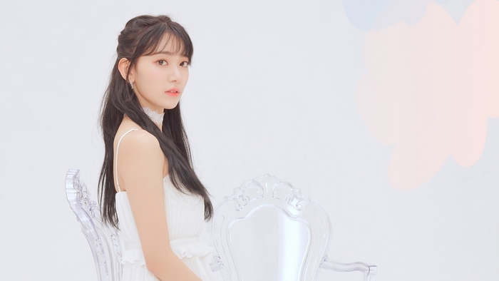 Sakura from IZ*ONE in white dress