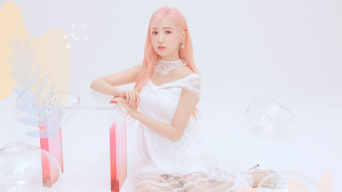 Hitomi from IZ*ONE