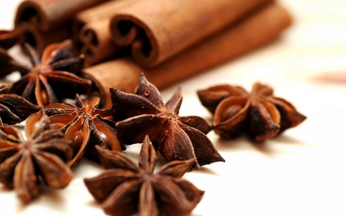 Star Anise and Cinnamon Sticks