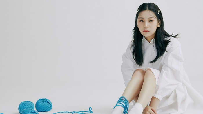 Umji from GFriend in Labyrinth 4K