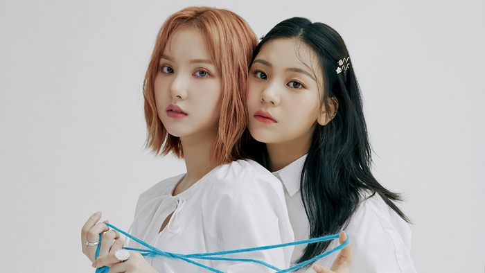 Eunha and Umji from GFriend Labyrinth 4K