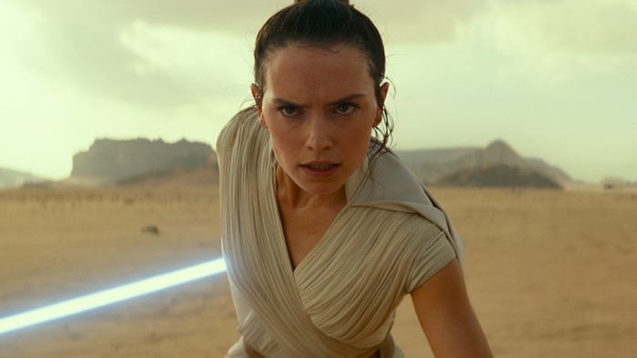 Rey from Star Wars The Rise of Skywalker with Lightsaber 4K