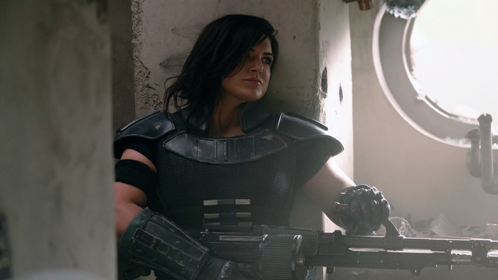 Cara Dune from The Mandalorian holding a weapon