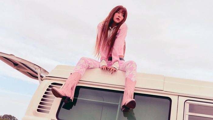 Seulgi from Red Velvet on a van