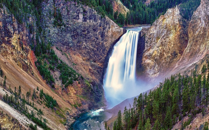 Lower Falls of the Yellowstone River in Yellowstone National Park
