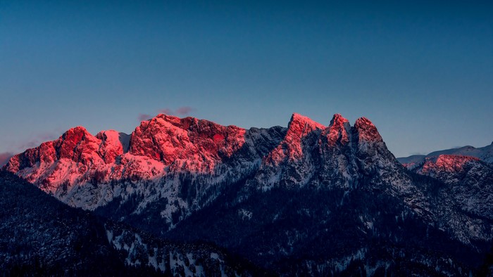 Snowy Mountains at Sunset 4K