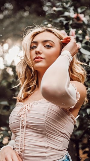 Peyton List in 4K