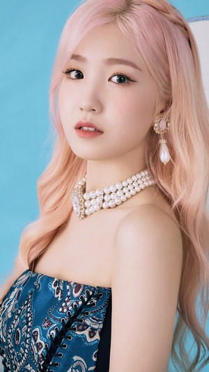 Honda Hitomi from IZ*ONE