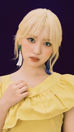 Nako from IZ*ONE
