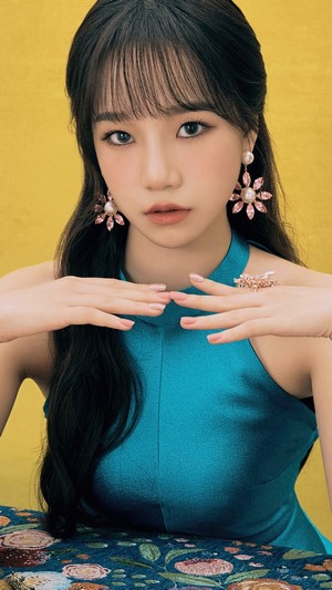 Yuri from IZ*ONE