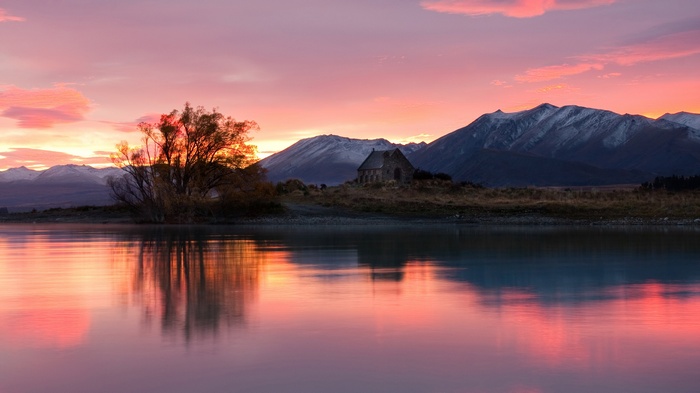 Church of the Good Shepherd at sunrise, Lake Tekapo