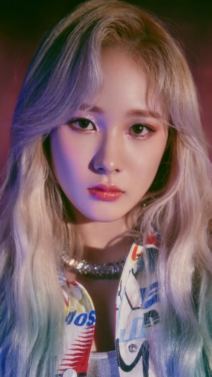 EVERGLOW, Mia, Reminiscence, 4k