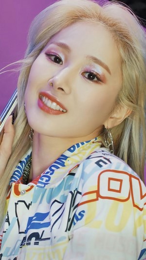 EVERGLOW, Mia, DUN DUN, 4k