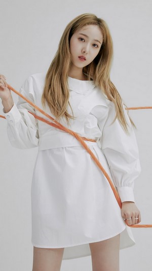 SinB from GFriend in Labyrinth 4K