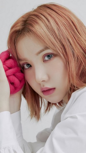 Eunha from GFriend Labyrinth 4K