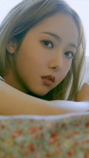 SinB from GFriend Labyrinth 4K