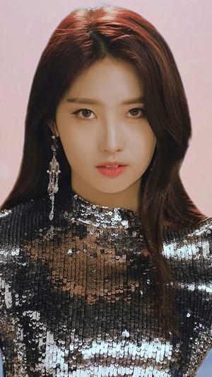 Sihyeon from EVERGLOW
