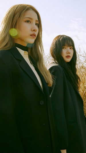 GFriend Sowon and Yerin from Labyrinth 4K