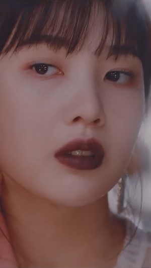 Joy from Red Velvet in Psycho 4K