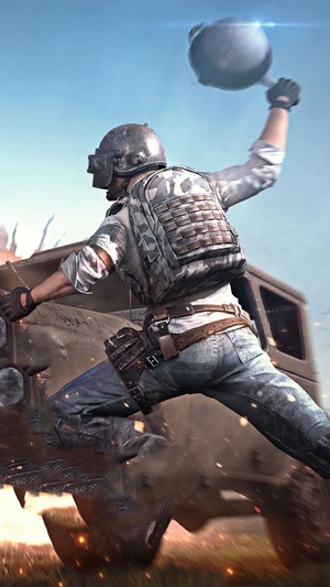 Player from PUBG holding a frying pan