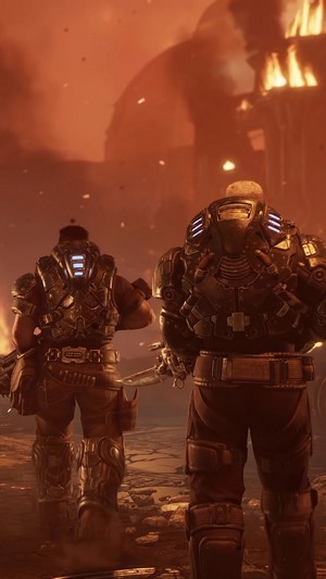 Two soldiers in Gears Tactics 4K