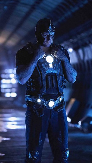 Dr. Light from Titans Season 2 4K