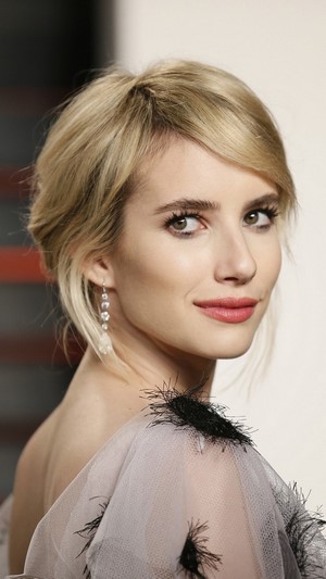 Emma Roberts 4K