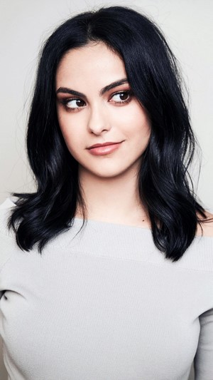Camila Mendes 4K