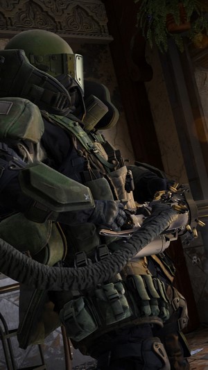 Soldiers with Minigun in Call of Duty Modern Warfare 4K