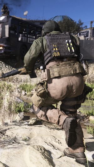 Soldier from Call of Duty Modern Warfare in 4K