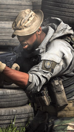 Soldier from Call of Duty Modern Warfare 4K