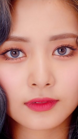 Tzuyu from TWICE in 4K