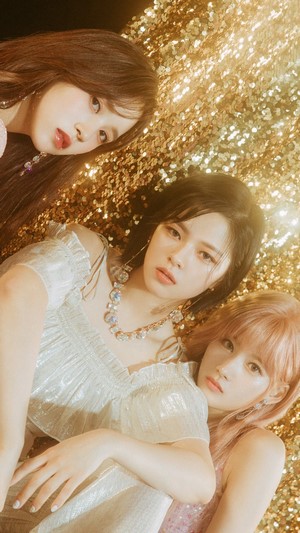 TWICE Mina, Jeongyeon, and Sana from Feel Special 4K