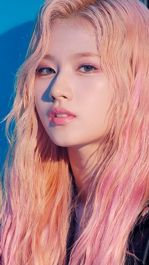 Sana from TWICE with Pink Hair 4K