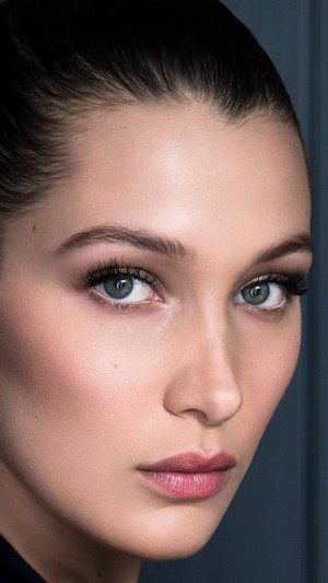 Bella Hadid 4K