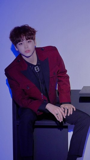 Song Hyeongjun in a red jacket