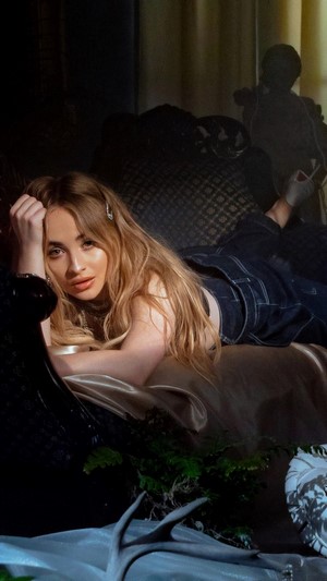 Sabrina Carpenter 4K