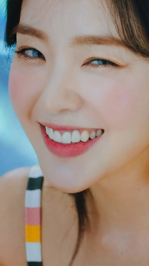 Irene from Red Velvet in 4K