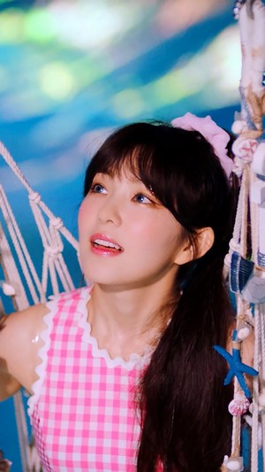Irene from Red Velvet in Umpah Umpah 4K