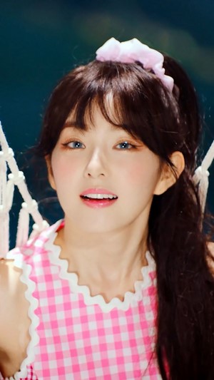 Irene from Red Velvet in Umpah Umpah 4K