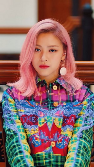 ITZY, ICY, Ryujin, Pink Hair, 4k