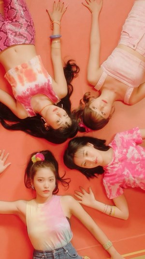 Red Velvet members Yeri, Wendy, Irene, and Seulgi from Zimzalabim
