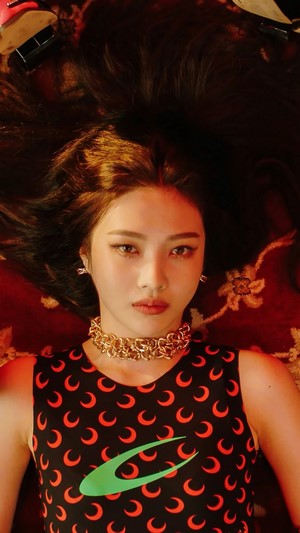 Joy from Red Velvet in Zimzalabim concept
