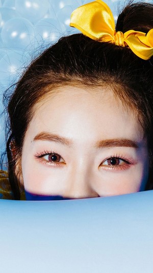 Irene from Red Velvet with yellow bow