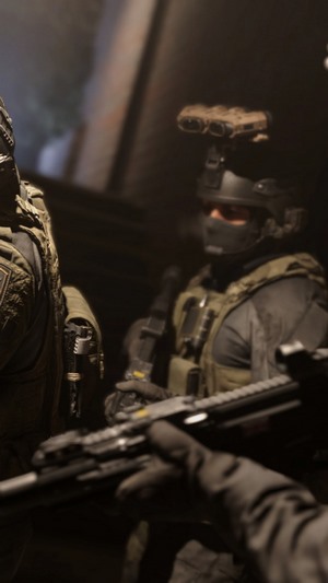 Soldiers from Call of Duty: Modern Warfare